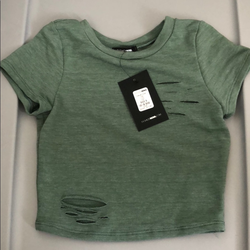 Fashion nova crop top